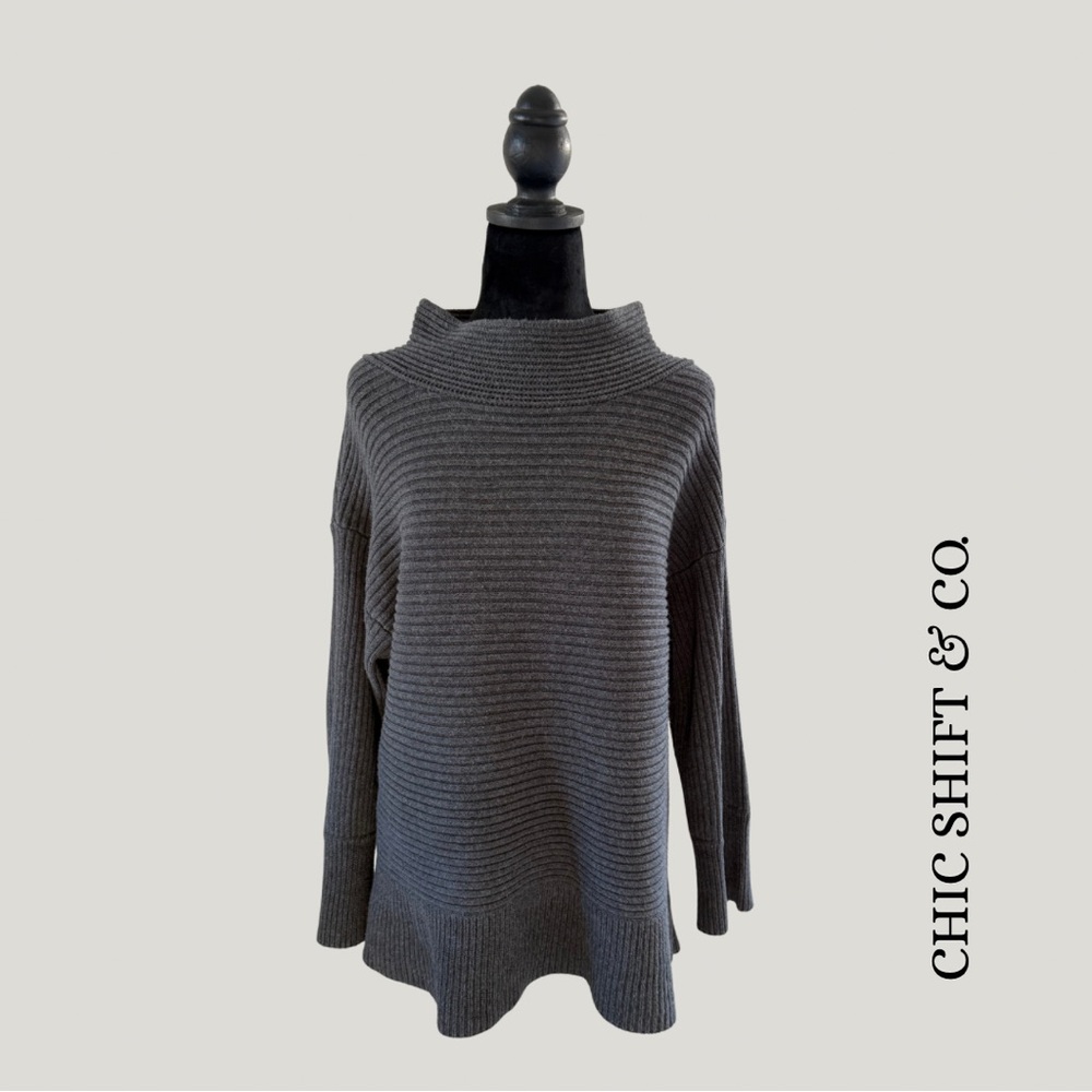 Vince Camuto | Charcoal Ribbed Sweater | Size M